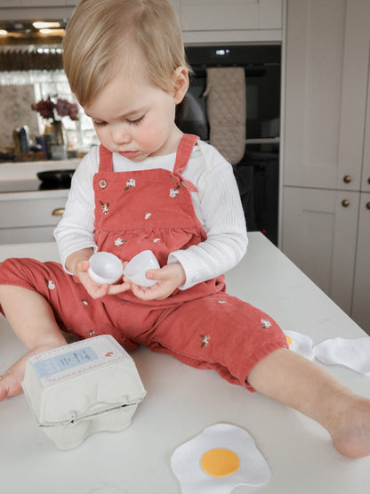 Personalised play eggs